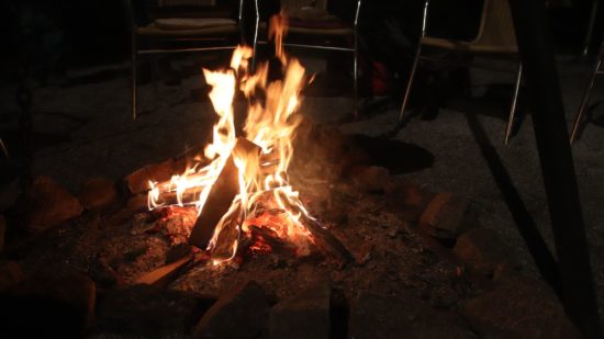 Lagerfeuer-Romantik im Wichtelgarten