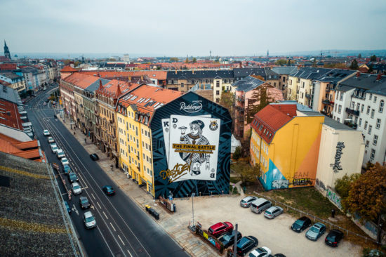 Neustadt mit Wandbild - Foto: Thomas Schlorke