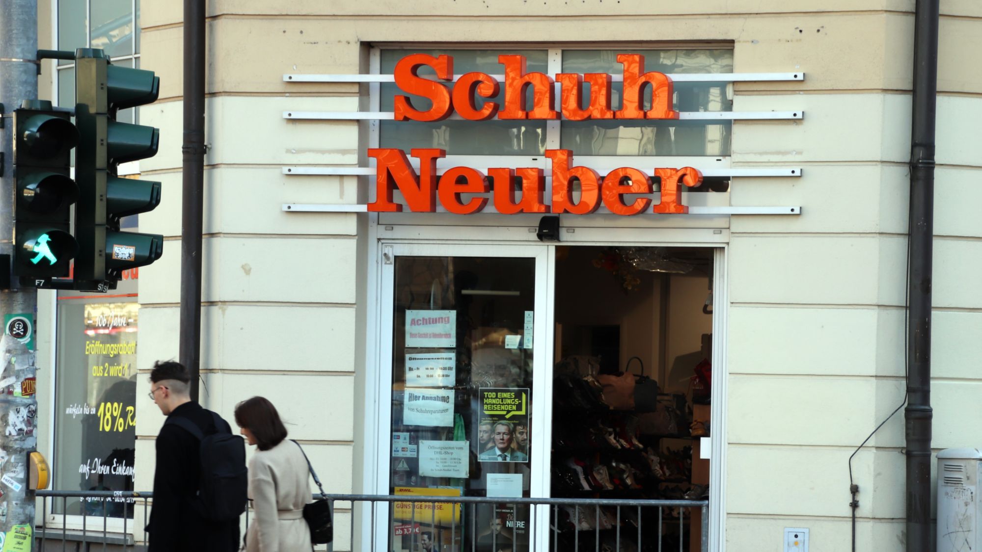 Schuh-Neuber an der Ecke Hoyerswerdaer/Bautzner Straße