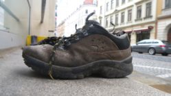 Schuhe auf der Louisenstraße