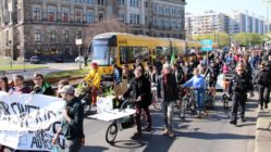 Verkehrswende-Demo auf der Carolabrücke