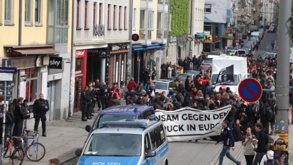 Auftaktkundgebung auf der Alaunstraße