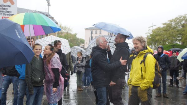 Mit im Bild: Christoph Töpfer und Torsten Schulze, Kandidaten der Neustadtgrünen.