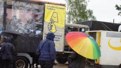 Aufbau im strömenden Regen an der Gothaer Straße