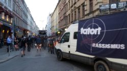 Tanzdemo gegen Rechtsruck