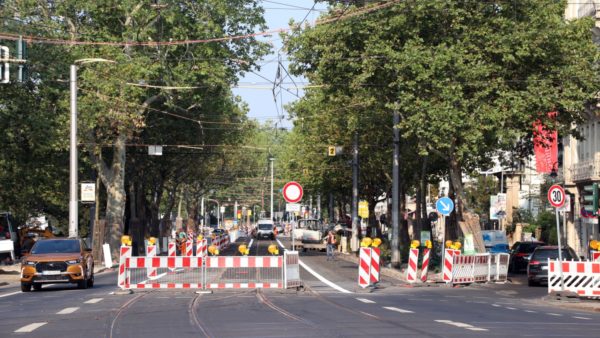 Noch bis Montag früh ist die Bautzner für die Straßenbahnen gesperrt.