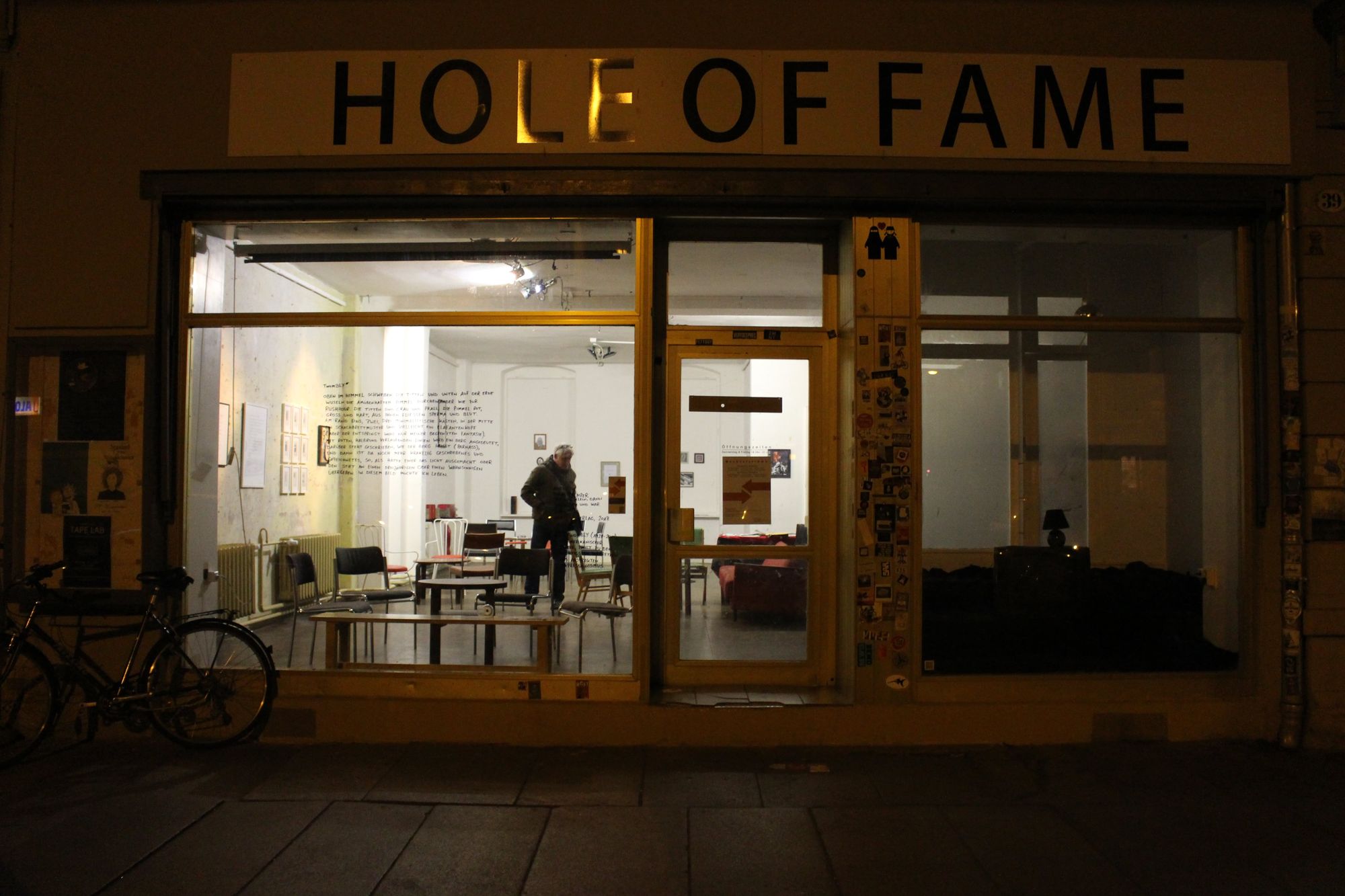 Das Schaufenster des Hole of Fame. Foto: Philine