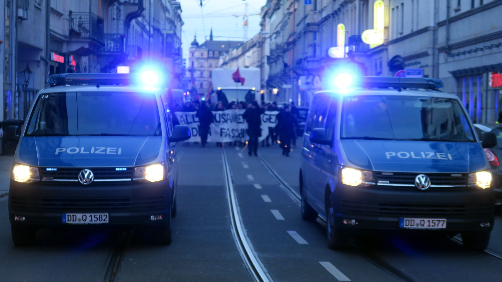 Demonstration auf der Rothenburger Straße