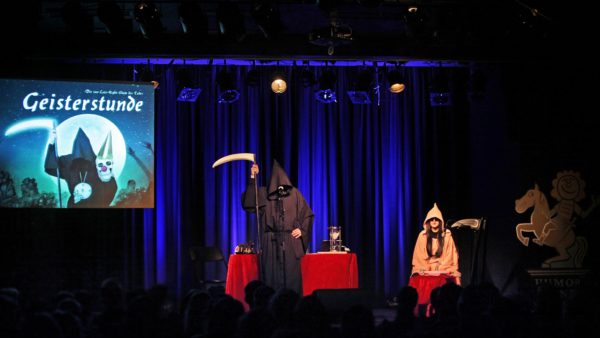 Der Tod mit der Geisterstunde in der Scheune. Foto: Amac Garbe