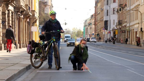 Ulrike Caspary und Susanne Krause fordern Pop-Up-Spuren für den Radverkehr