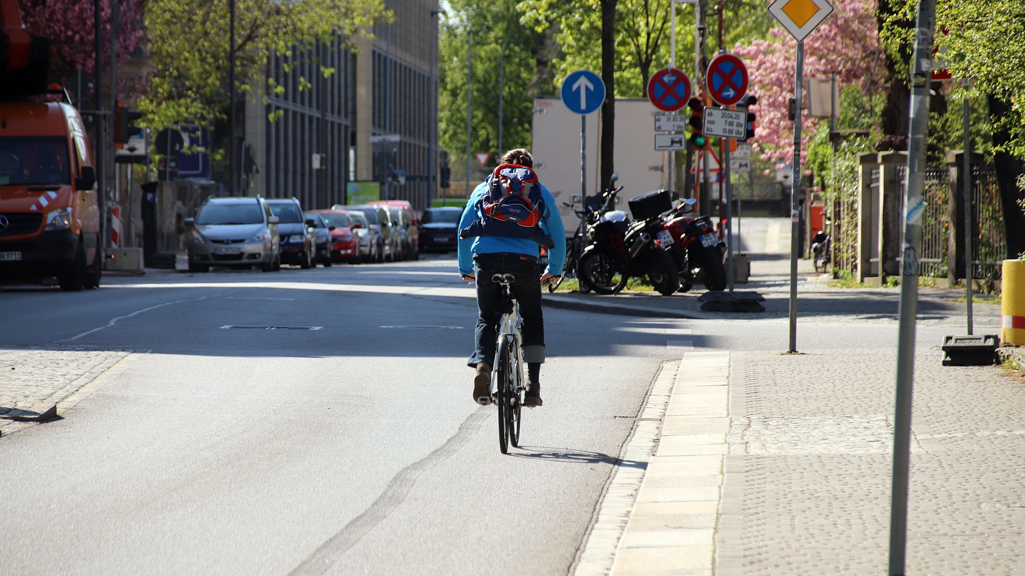 Der Schutzstreifen wurde auch an den Stellen ohne Dooring-Gefahr entfernt.