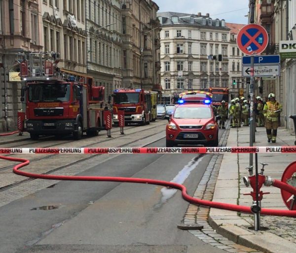 Die Hoyerswerdaer Straße war eine zeitlang komplett gesperrt.