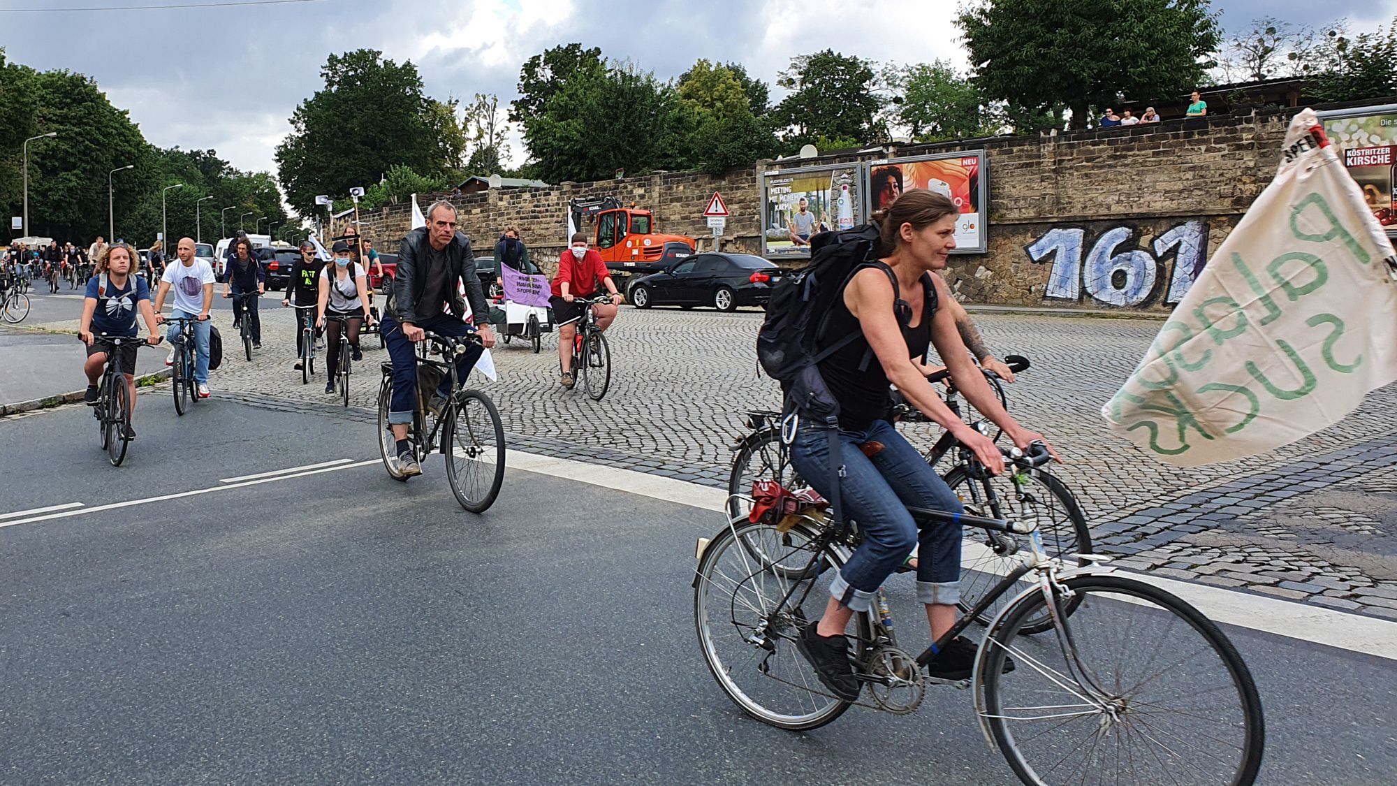 Fahrraddemo auf der Stauffenbergallee