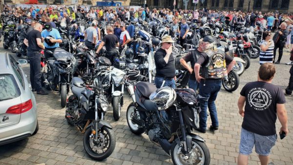 Motorrad-Demo in der Innenstadt am 4. Juli - Foto: C. Springer/unkorrekt-dresden.de