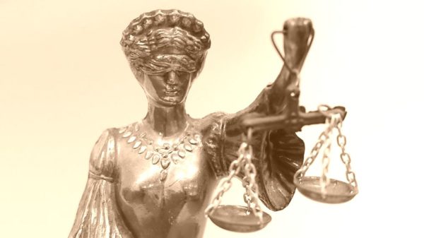 Auch vor 100 Jahren schon blind - Justitia