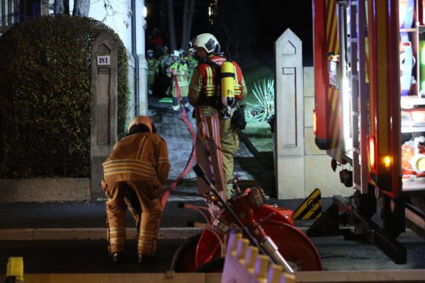 Die Feuerwehr hatte den Brand schnell im Griff. Foto: Roland Halkasch