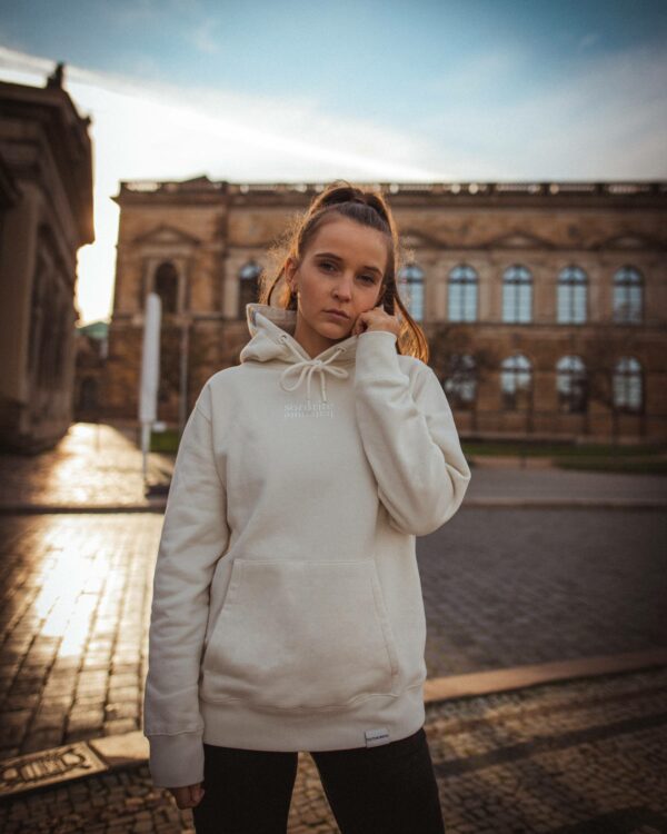 Ein Hoodie mit Mission. Foto: Youth ★ United Apparel