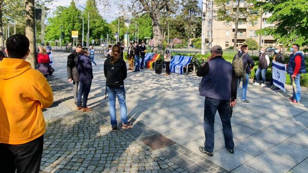 Die Versammlung zählte rund 50 Teilnehmer*innen.