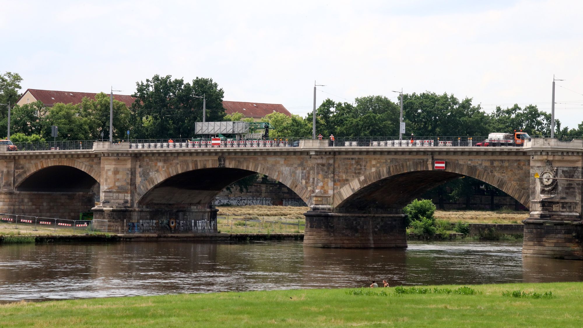 Bauarbeiten auf der Albertbrücke