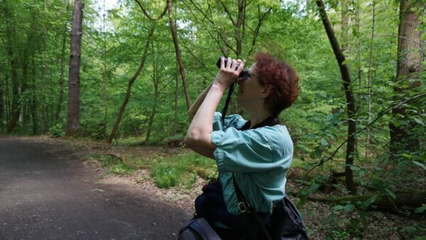 Vogelkundlerin Christina Loose bei der Arbeit - Foto: Jonas Breitner