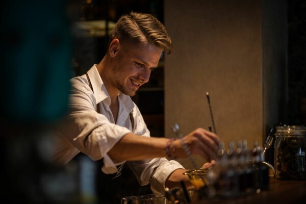 Barkeeper Joey Gleitsmann