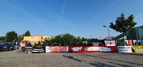 Demo vor dem Oberlandesgericht 