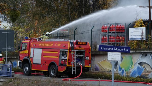 Auf dem Gelände einer Flüssiggasabfüllanlage hat es gebrannt. Foto: Roland Halkasch