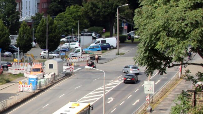 Die Kreuzung ohne Ampel im Sommer 2021