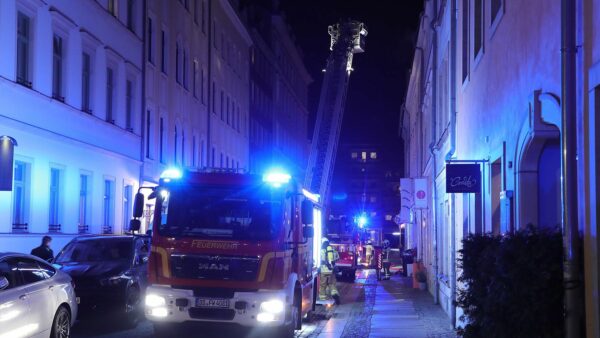 Personen kamen nicht zu Schaden, die Polizei ermittelt zur Brandursache. Foto: Roland Halkasch