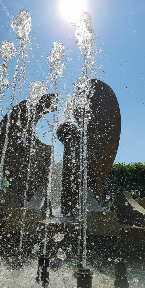 Der Brunnen im Sommer 2021.