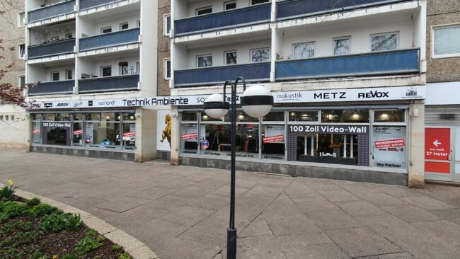 Technik-Ambiente von der Hauptstraße auf den Neustädter Markt.