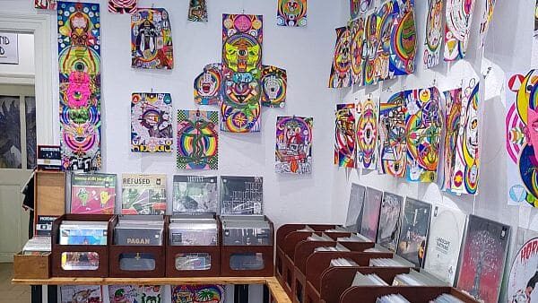 Hasenausstellung im Grooveamt Recordstore