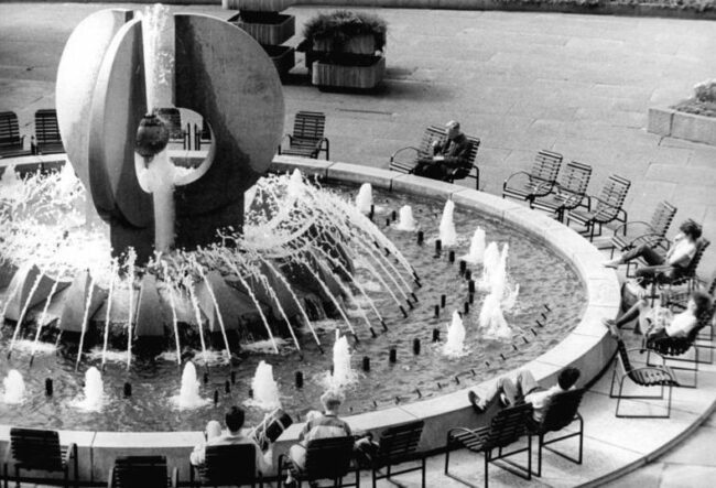 Der östliche Kracht-Brunnen im Jahr 1989