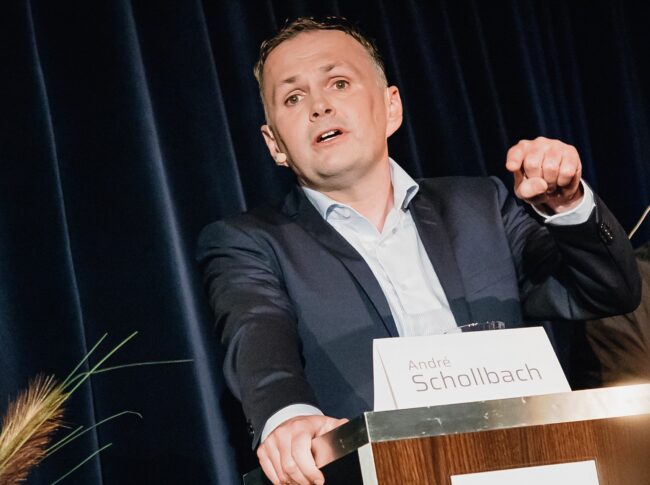 André Schollbach beim OB-Casting im Boulevardtheater am 17. Mai – Foto: Robert Michalk für „Wir gestalten Dresden“