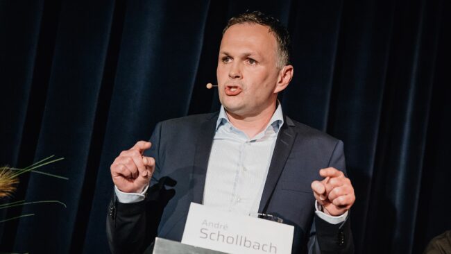 André Schollbach beim OB-Casting im Boulevardtheater am 17. Mai – Foto: Robert Michalk für „Wir gestalten Dresden“