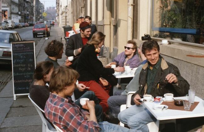 Eisgrotte auf der Görlitzer Straße, Anfang der 1990er Jahre – Foto: Archiv, Lothar Lange