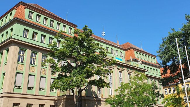 Sirene auf dem Romain-Rolland-Gymnasium