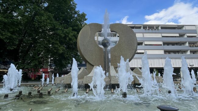 Der westliche Kracht-Brunnen sprudelt nach Reparatur schon seit Anfang Juli wieder. Foto: Florian Varga