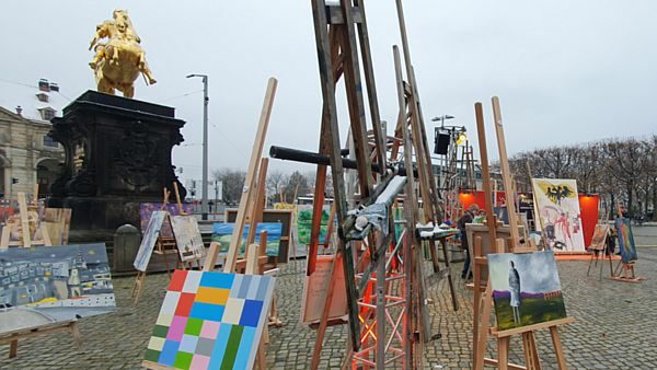 Am Wochenende wieder Bildermarkt am Goldenen Reiter