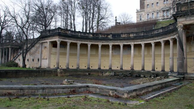 das Römische Bad am Schloss Albrechtsberg