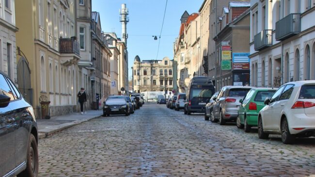 Katharinenstraße von der Alaunstraße aus gesehen.