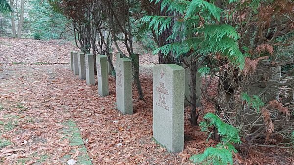 Sowjetischer Garnisonsfriedhof - Foto Cornelia Borkert