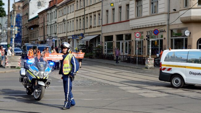 Letzte Generation demonstrierte durch die Neustadt. 