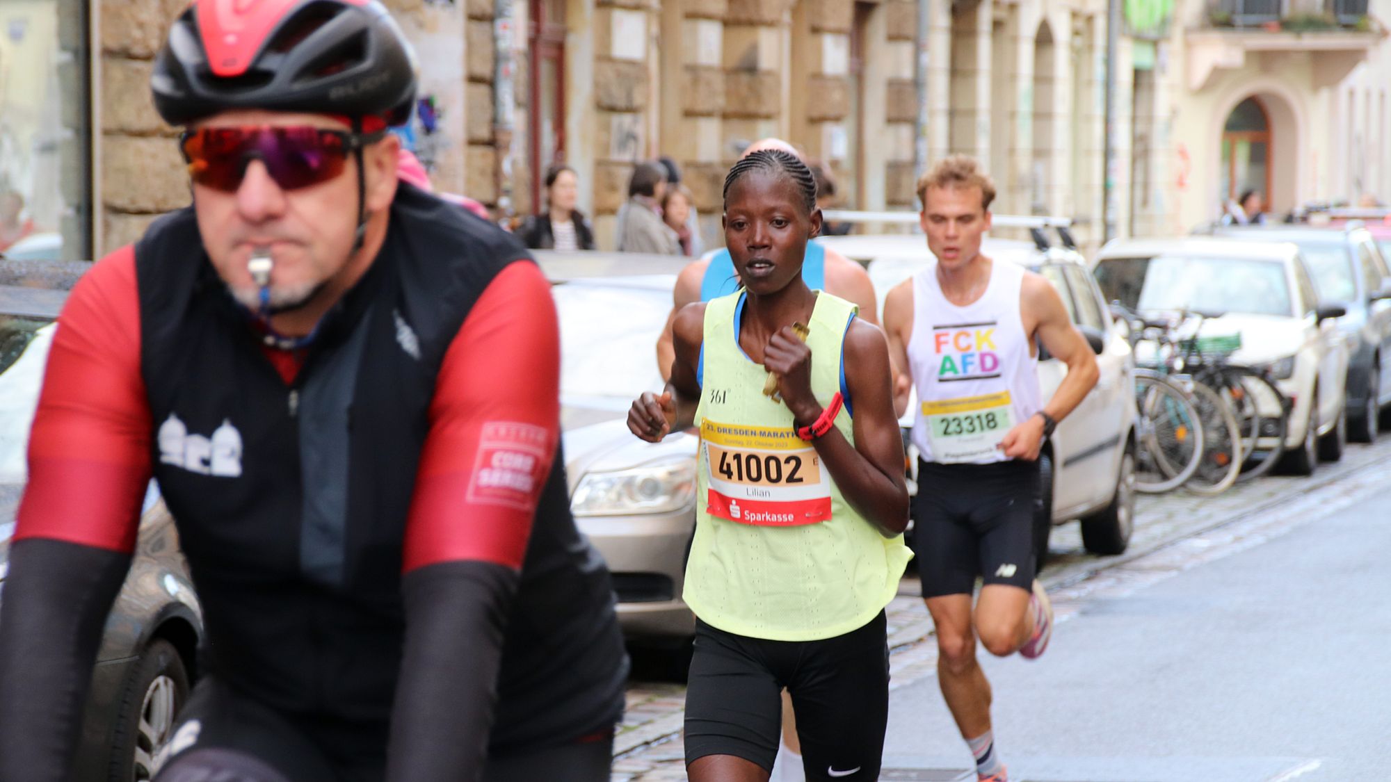 Die Kenianerin Lilian Jebitok gewann den Marathon der Frauen in 2:31:58, immerhin die zweitschnellste Zeit einer Frau beim Dresden Marathon.