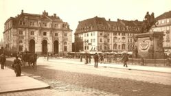 Neustädter Markt um 1910, zeitgenössische Postkarte