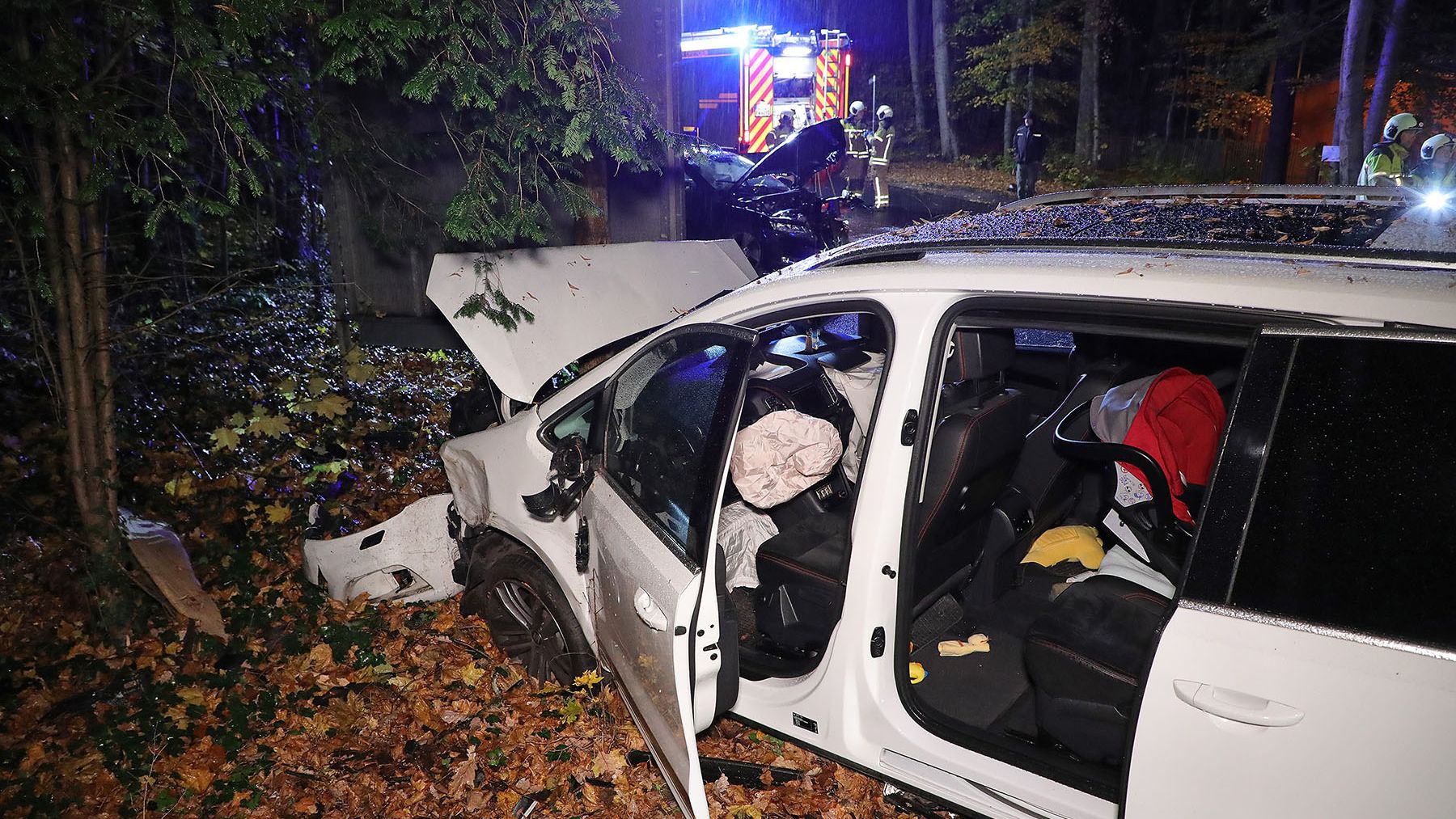 Schwerer Unfall auf der Fischhausstraße. Foto: Roland Halkasch