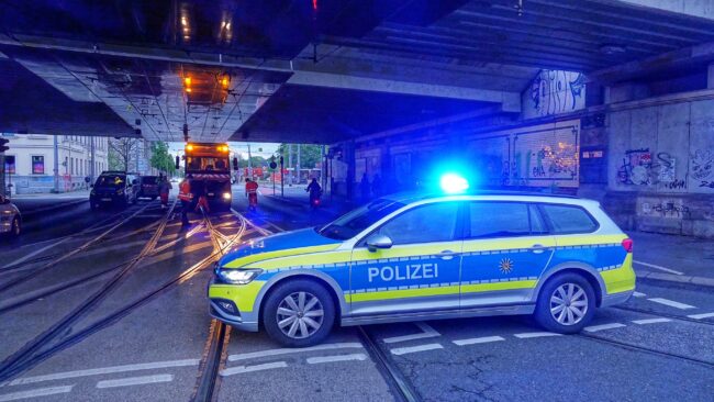 Unfall auf der Leipziger Straße. Foto :Roland Halkasch 