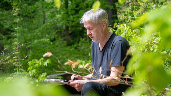 Micha beim Zeichnen, Schwanenteich - ehemalig