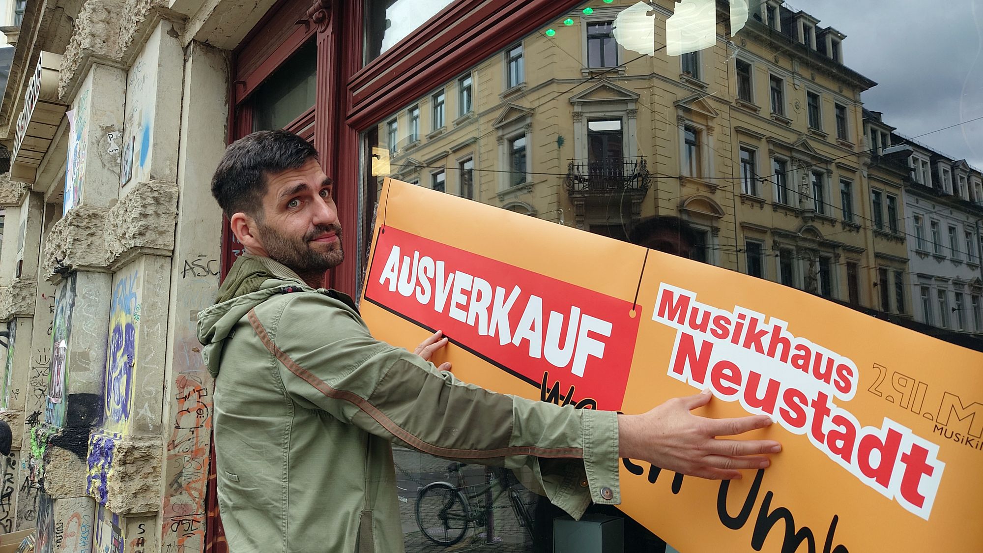 Ausverkauf im Musikhaus Neustadt mit Peter Pfundt. Foto: Anton Launer