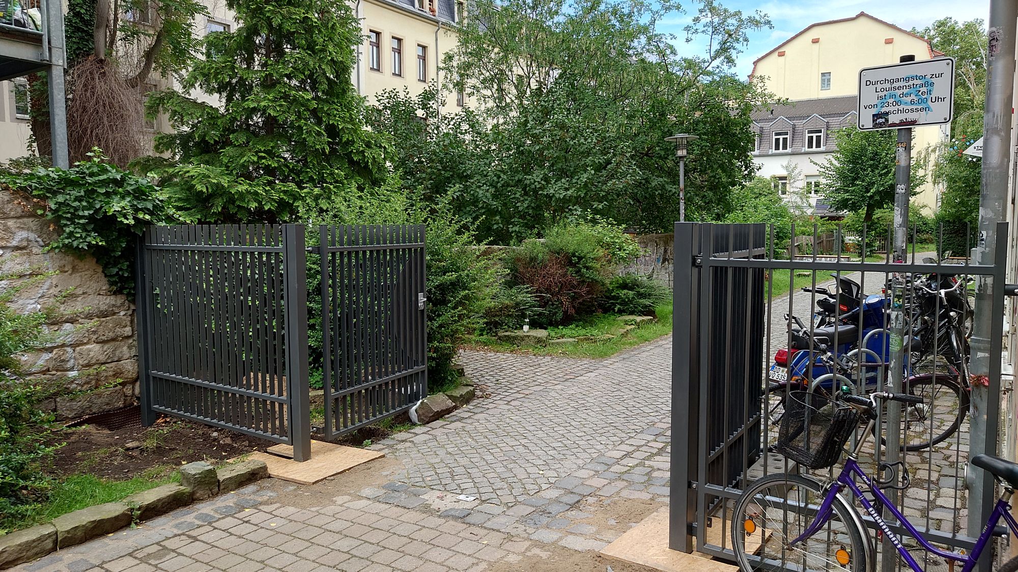 Neues Tor am Friederike-Beier-Weg, der Nordbad-Passage. Foto: Anton Launer